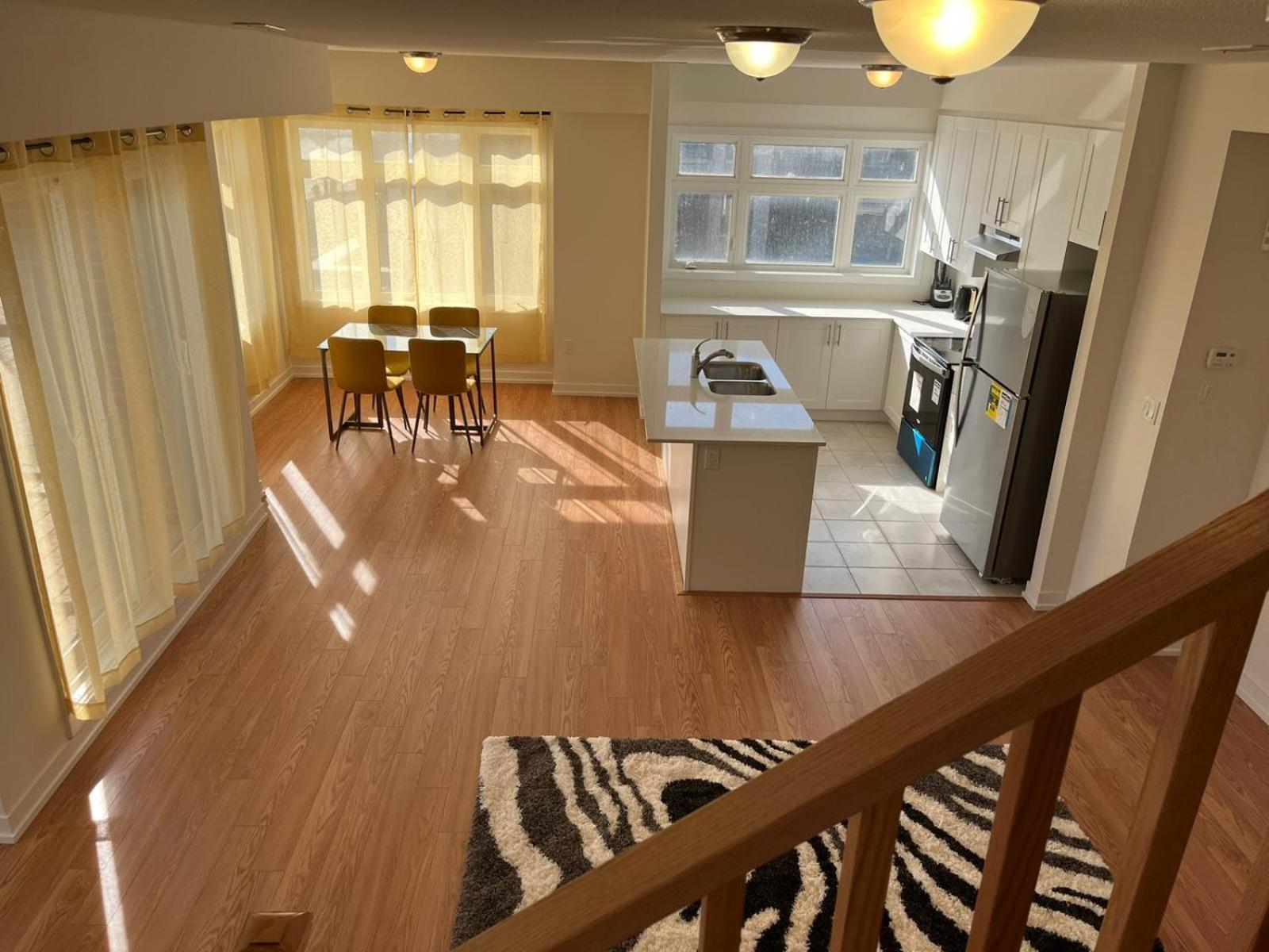 Ferienwohnung Luxury Brand New Townhouse In Milton Ontario Exterior foto
